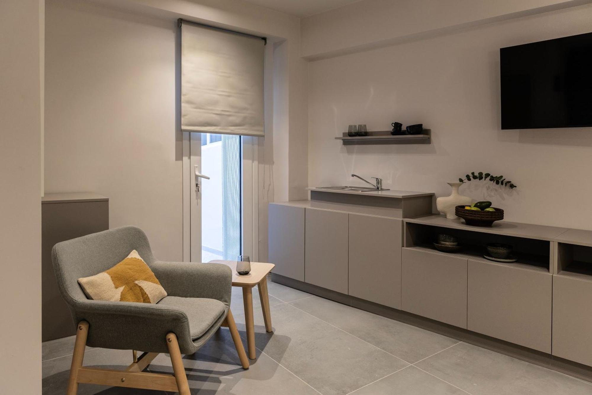 Celestial Athens Suites At Praxitelous ภายนอก รูปภาพ