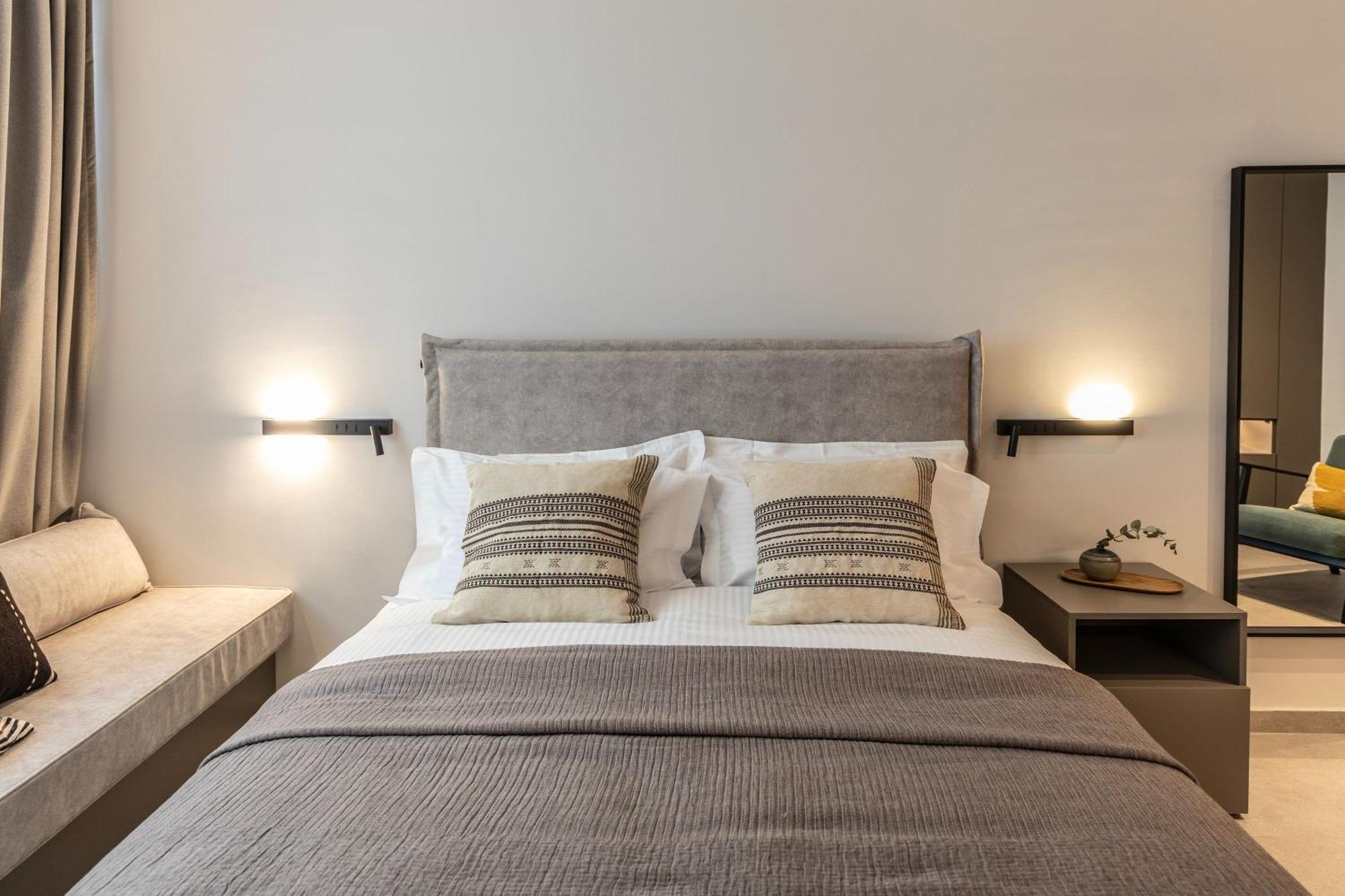 Celestial Athens Suites At Praxitelous ภายนอก รูปภาพ
