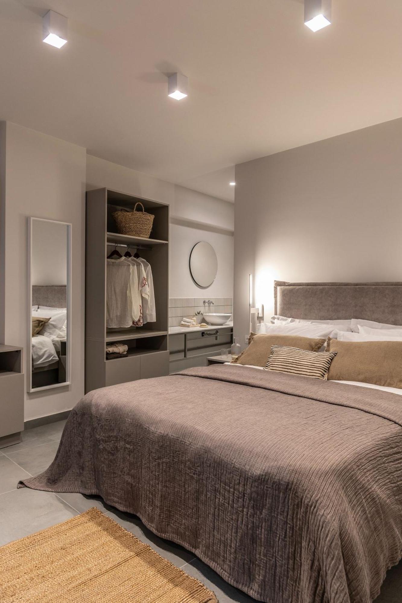 Celestial Athens Suites At Praxitelous ภายนอก รูปภาพ