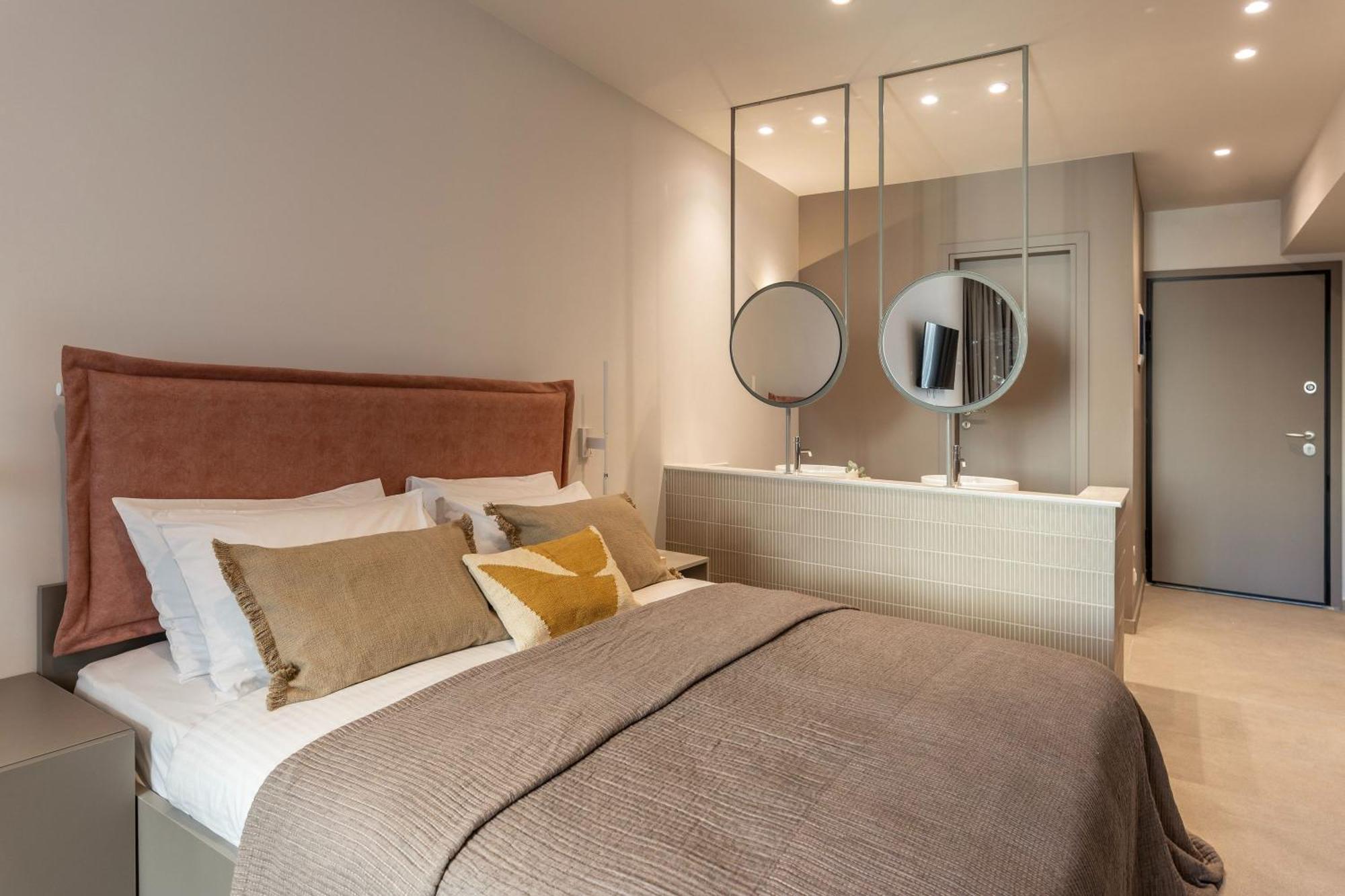 Celestial Athens Suites At Praxitelous ภายนอก รูปภาพ