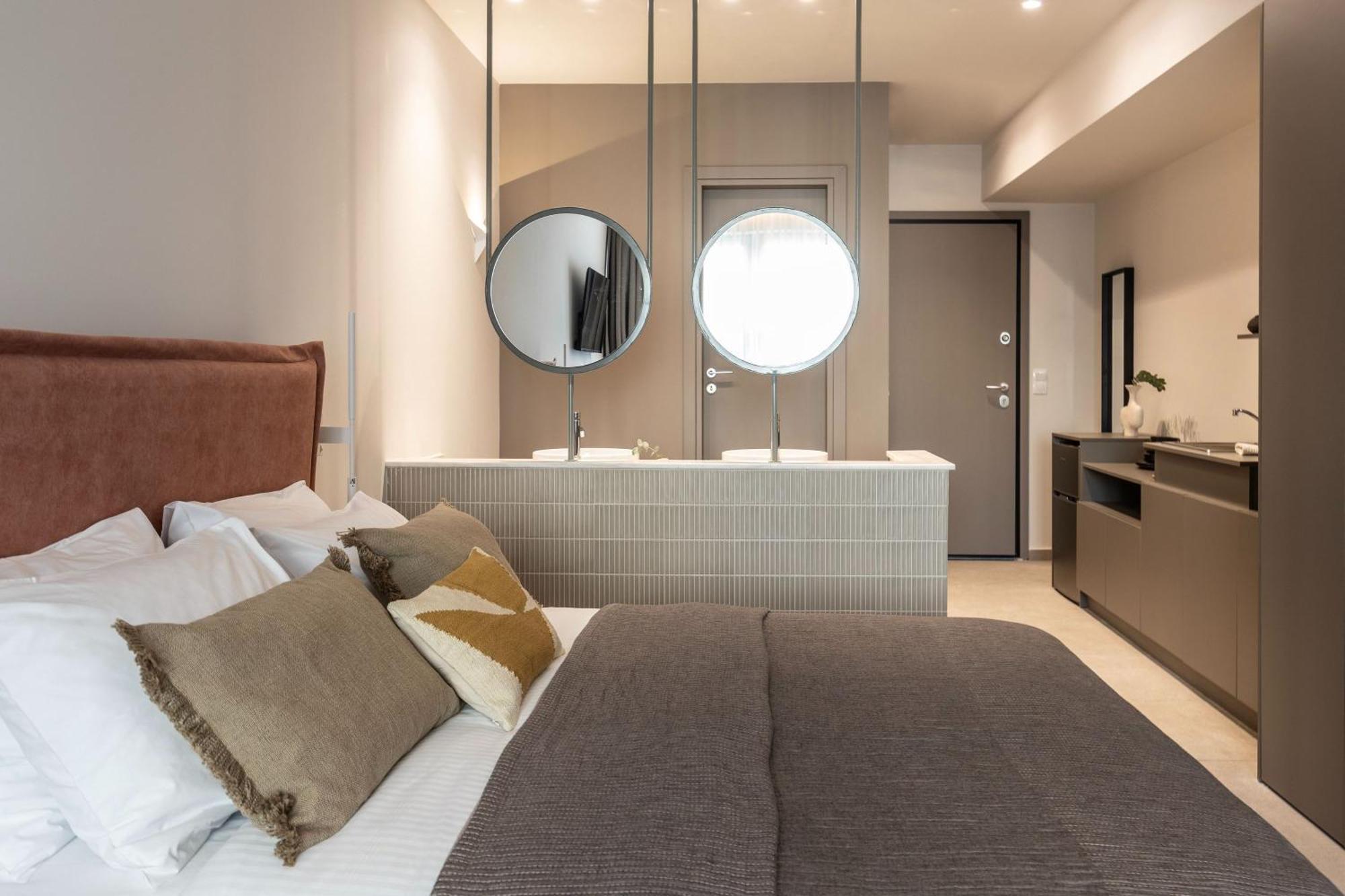 Celestial Athens Suites At Praxitelous ภายนอก รูปภาพ