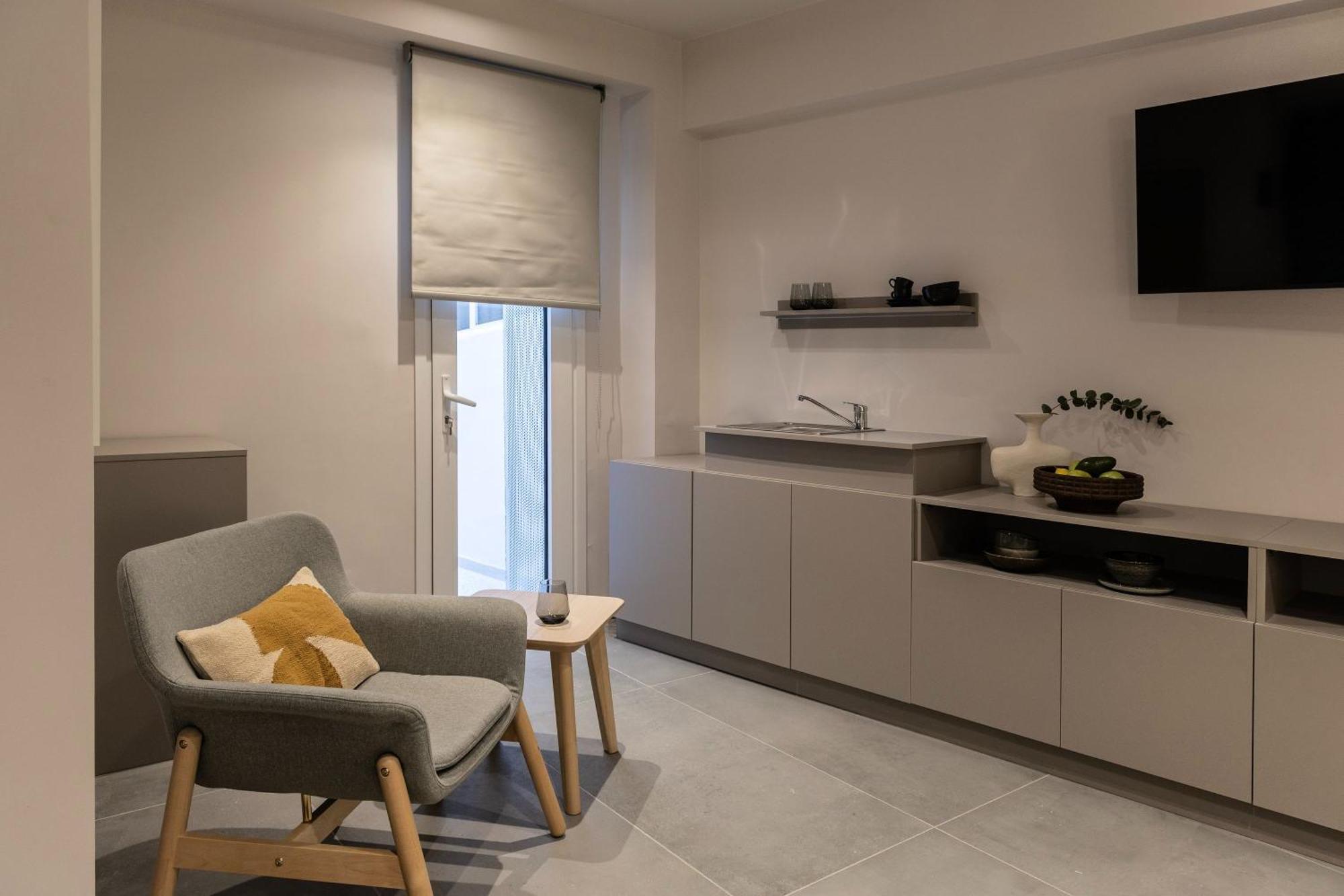 Celestial Athens Suites At Praxitelous ภายนอก รูปภาพ