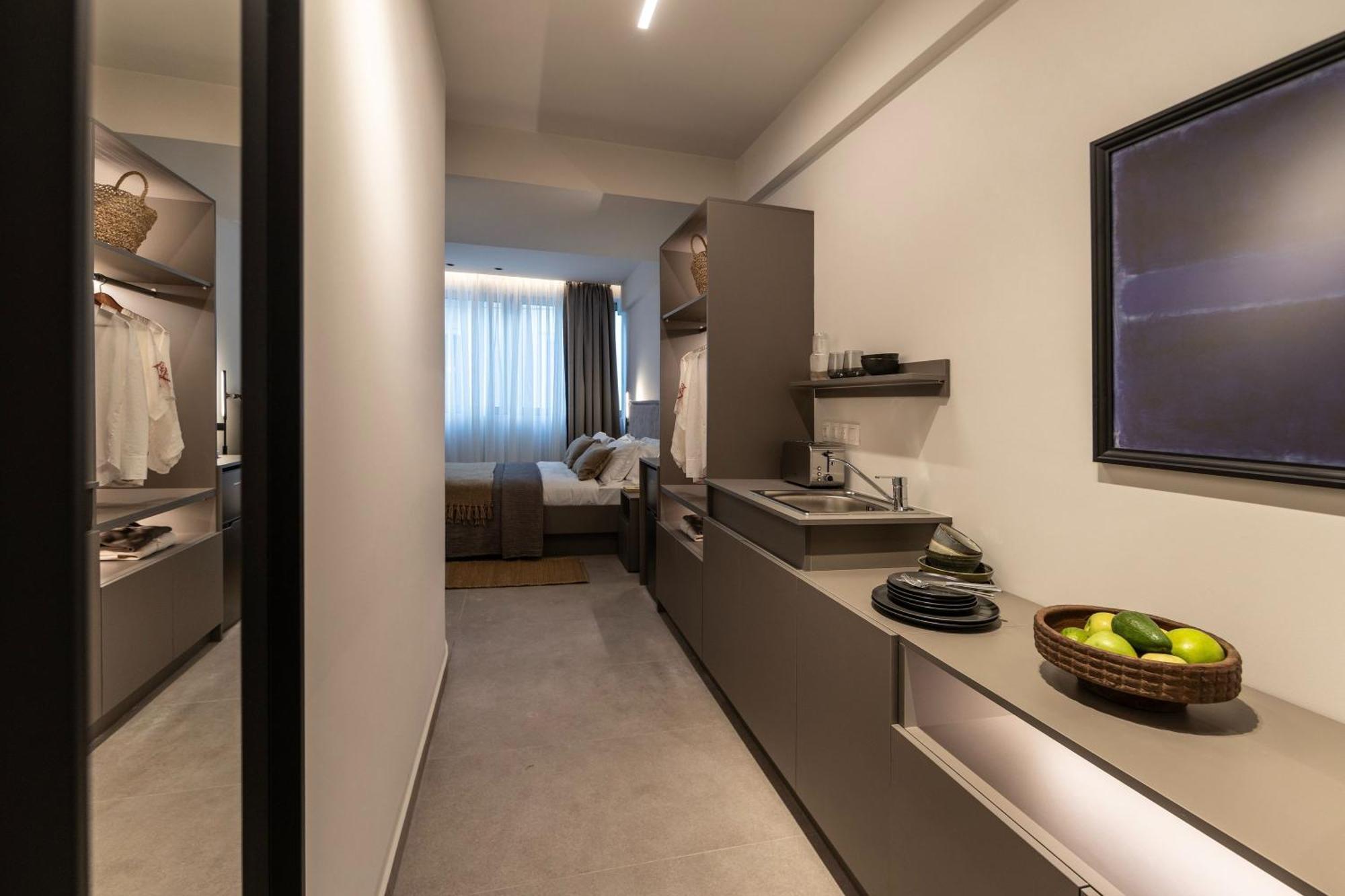 Celestial Athens Suites At Praxitelous ภายนอก รูปภาพ